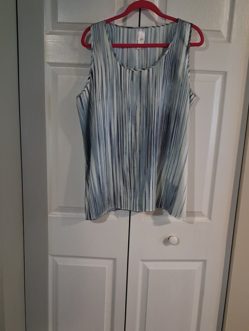 Sleeveless Striped Scoop Neck Tank Top - Blue/White